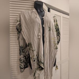 Chicos Floral Shawl Coverup Tropical Floral Small/Med Open Sides